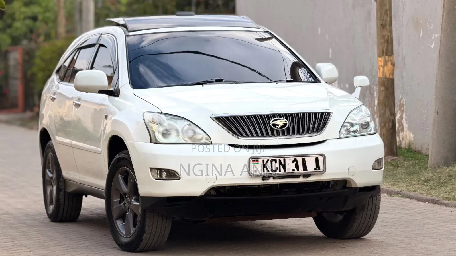Toyota Harrier 2012 White