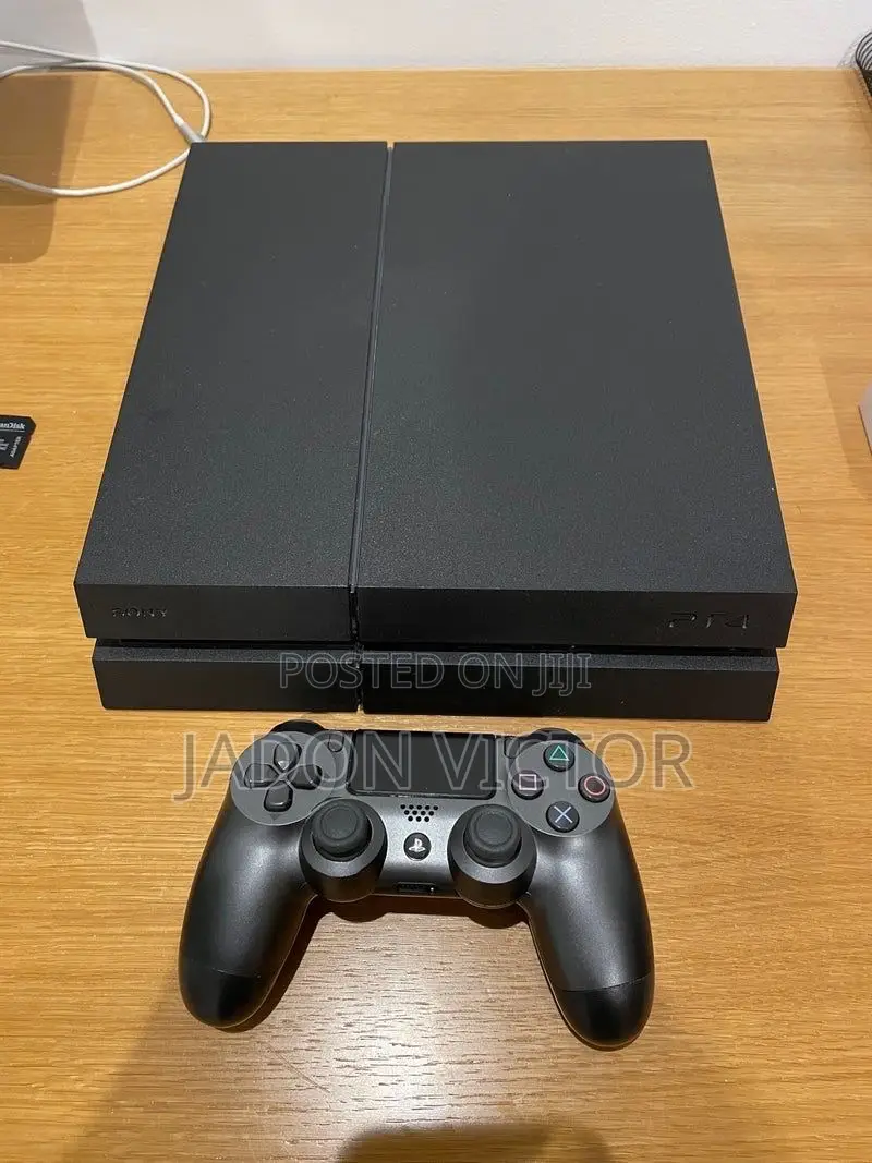 PS4 Standard