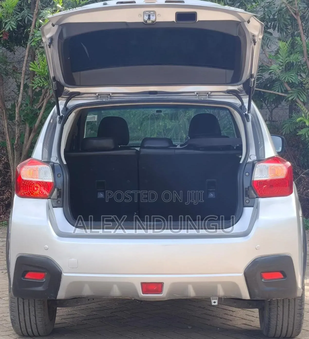 Subaru 1400 2011 White