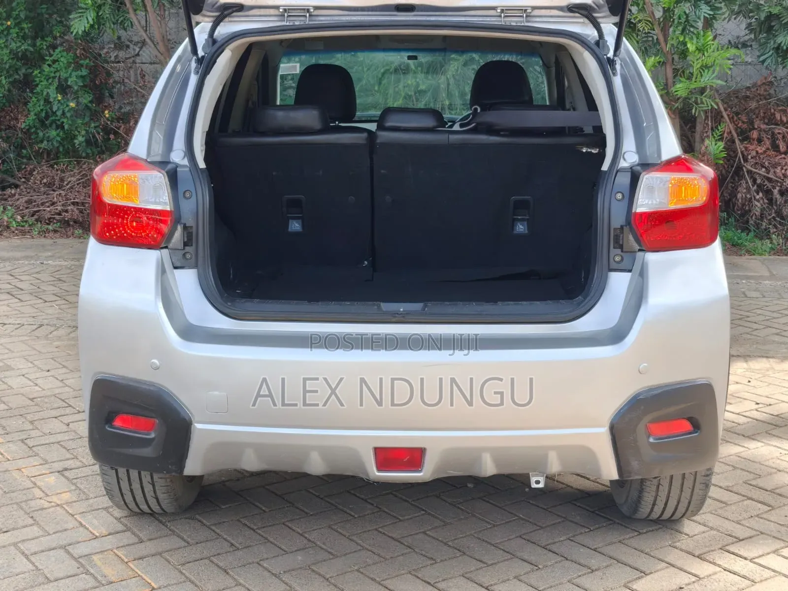 Subaru 1400 2011 White