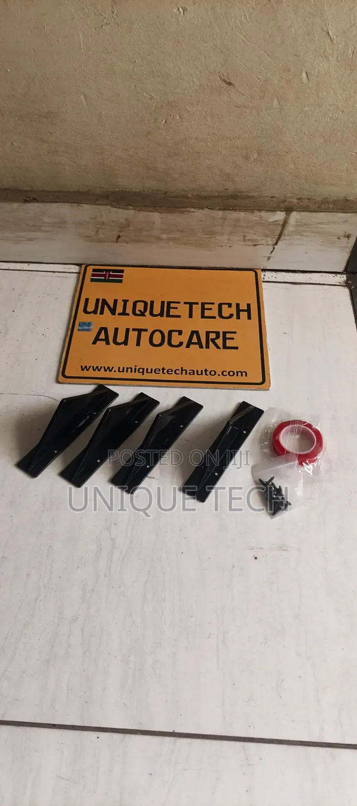 Universal 4PCS Rear Diffuser Fins