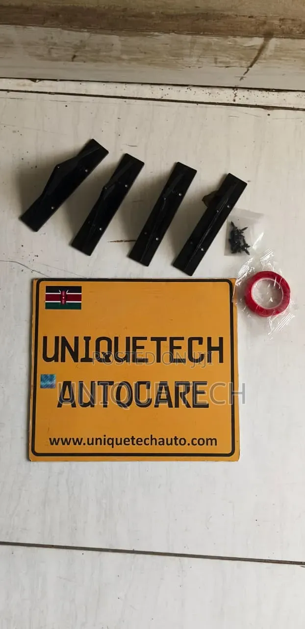 Universal 4PCS Rear Diffuser Fins