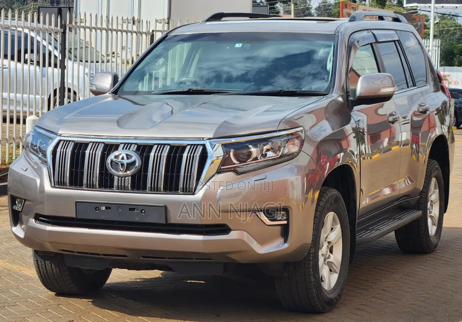 Toyota Land Cruiser Prado 2017 Brown