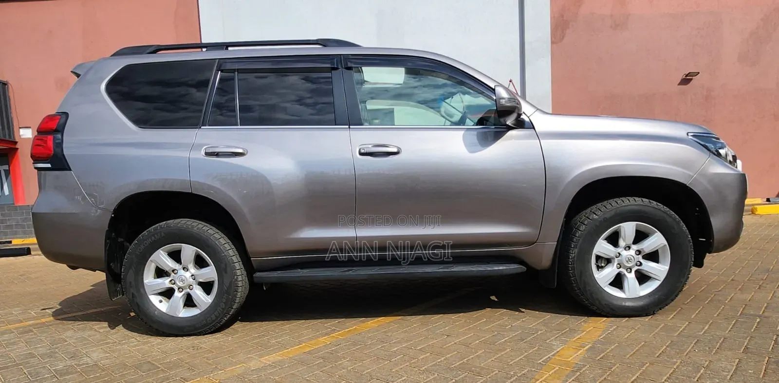 Toyota Land Cruiser Prado 2017 Brown