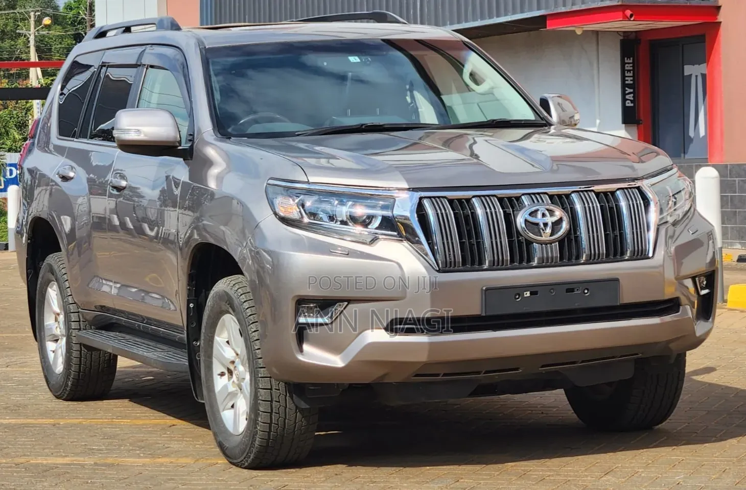 Toyota Land Cruiser Prado 2017 Brown