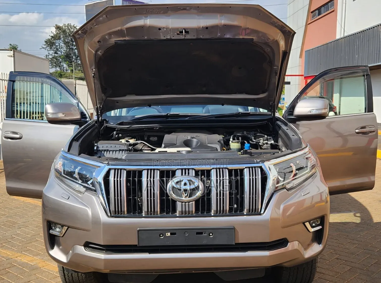 Toyota Land Cruiser Prado 2017 Brown