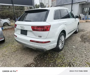 Audi Q7 2017 White