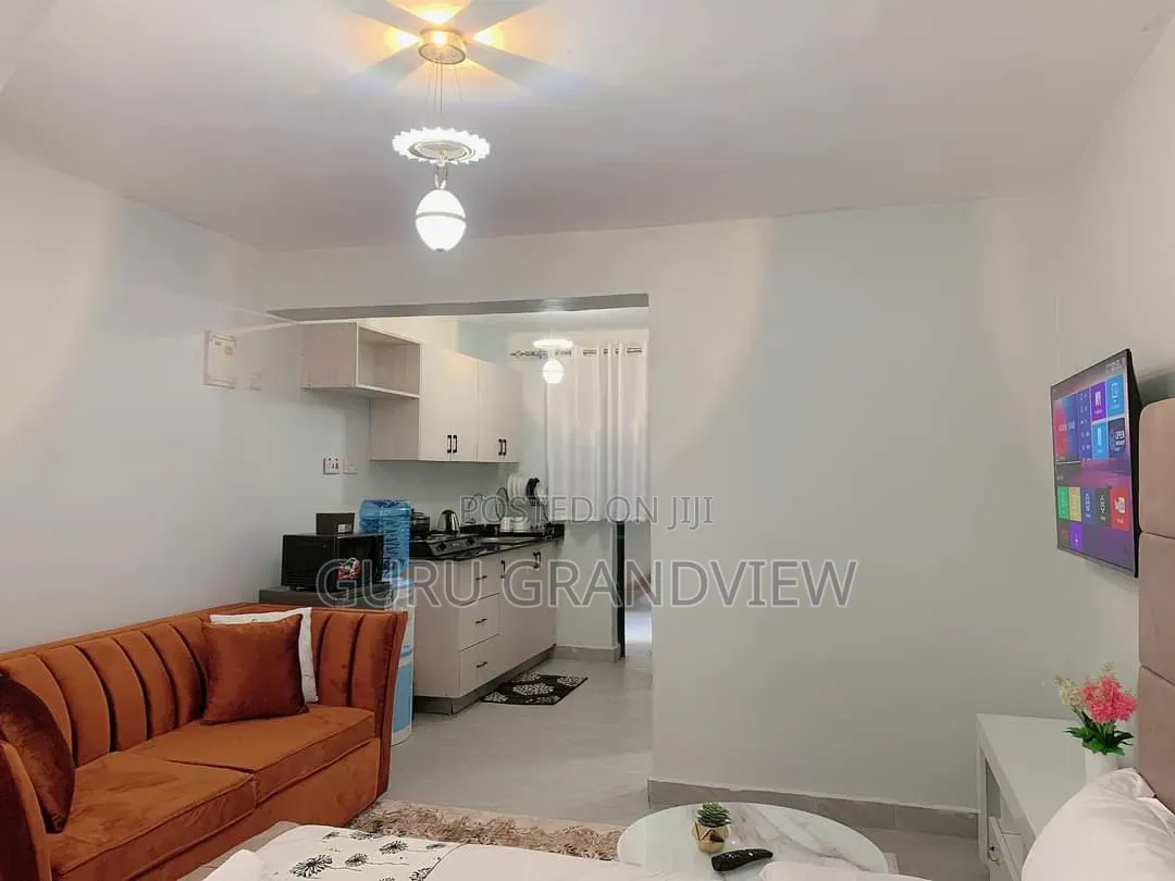 Waiyaki Way Studio Airbnb With Swimming Pool