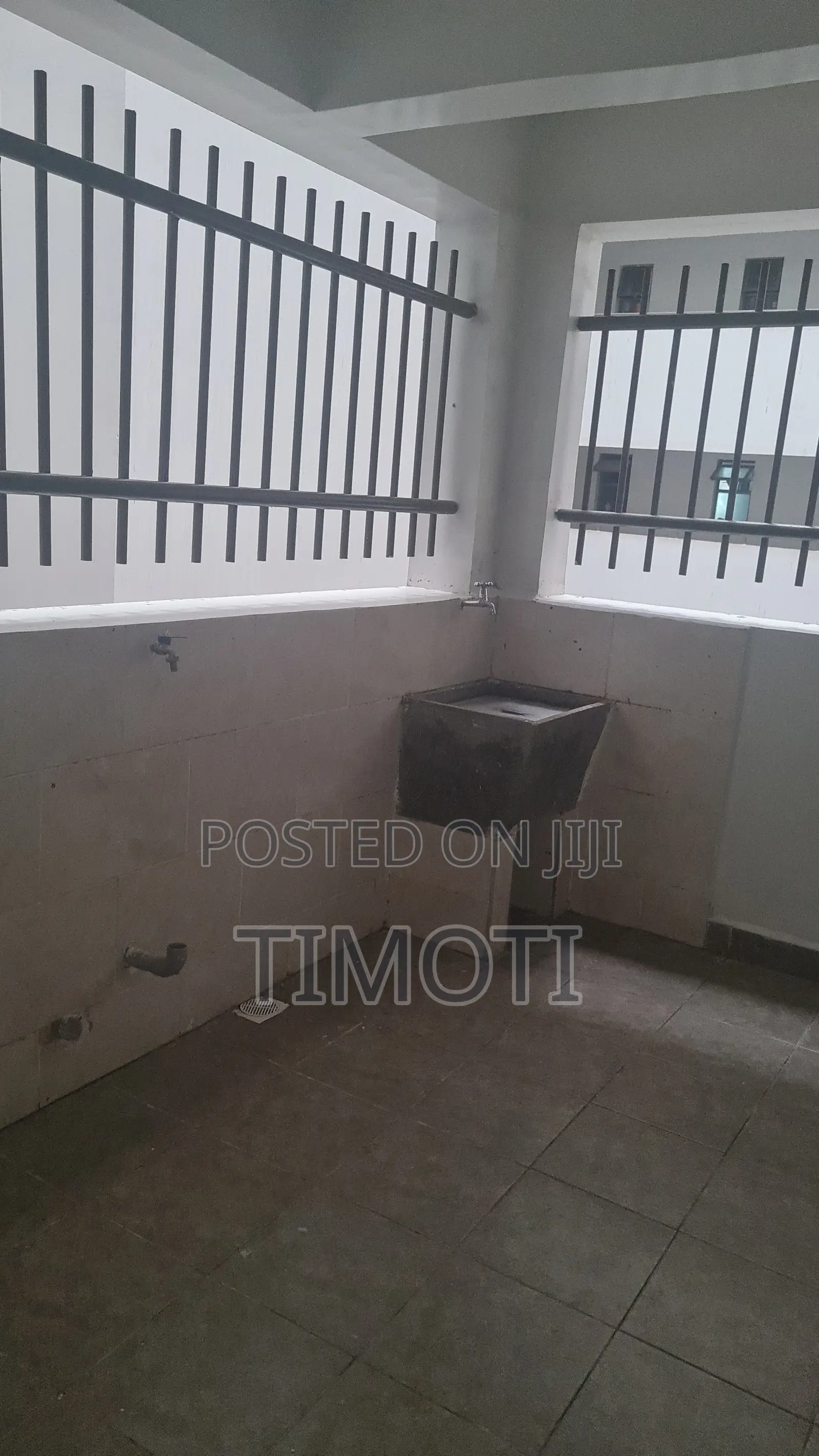 3 Bedroom Apartment Plus SQ