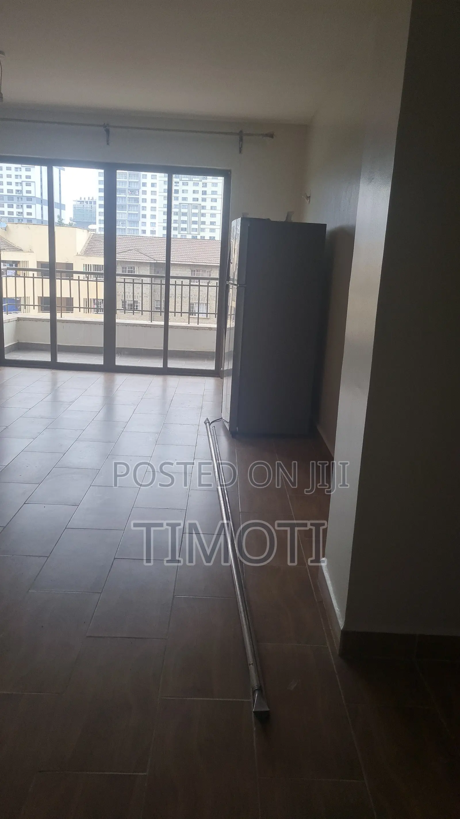 3 Bedroom Apartment Plus SQ