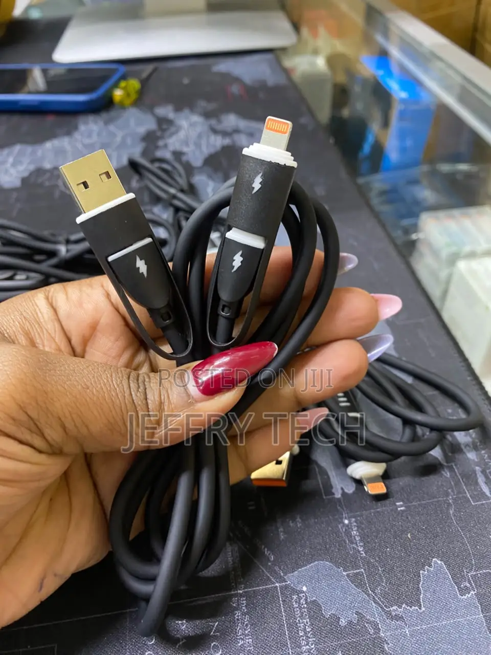 4 in 1 Fast Charging Cable,USB C and USB a to Type C and Lightning