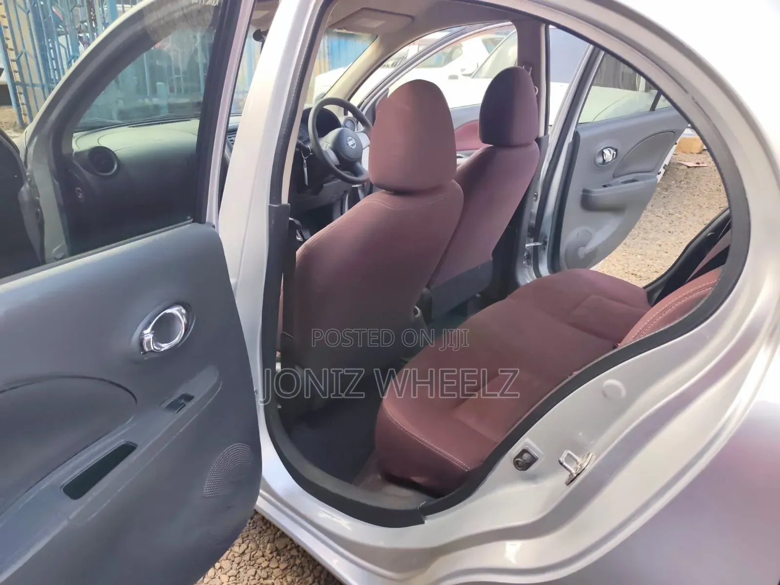Nissan March 2015 Silver
