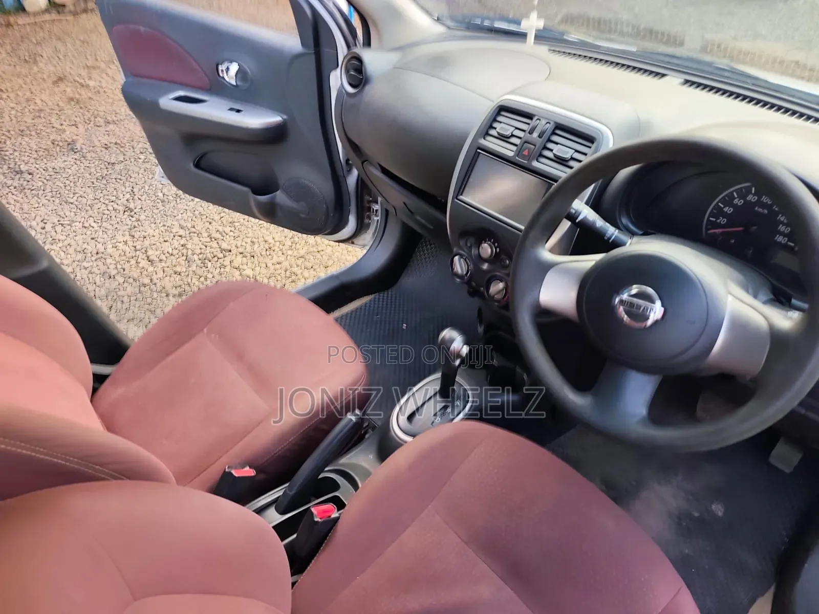 Nissan March 2015 Silver