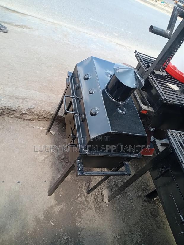 Heavy Duty Barbeque Meat Grill.