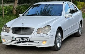 Mercedes-Benz C230 2005 Pearl