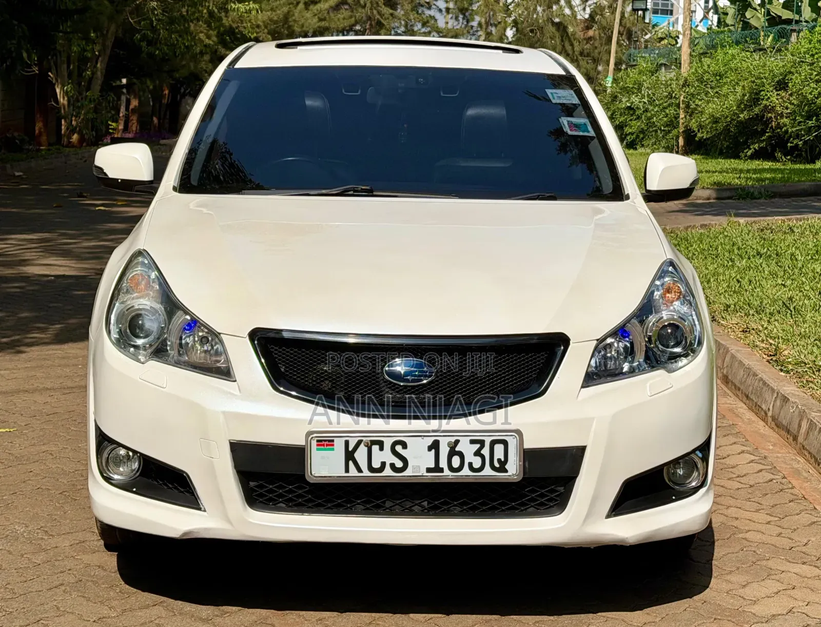 Subaru Legacy 2011 Pearl