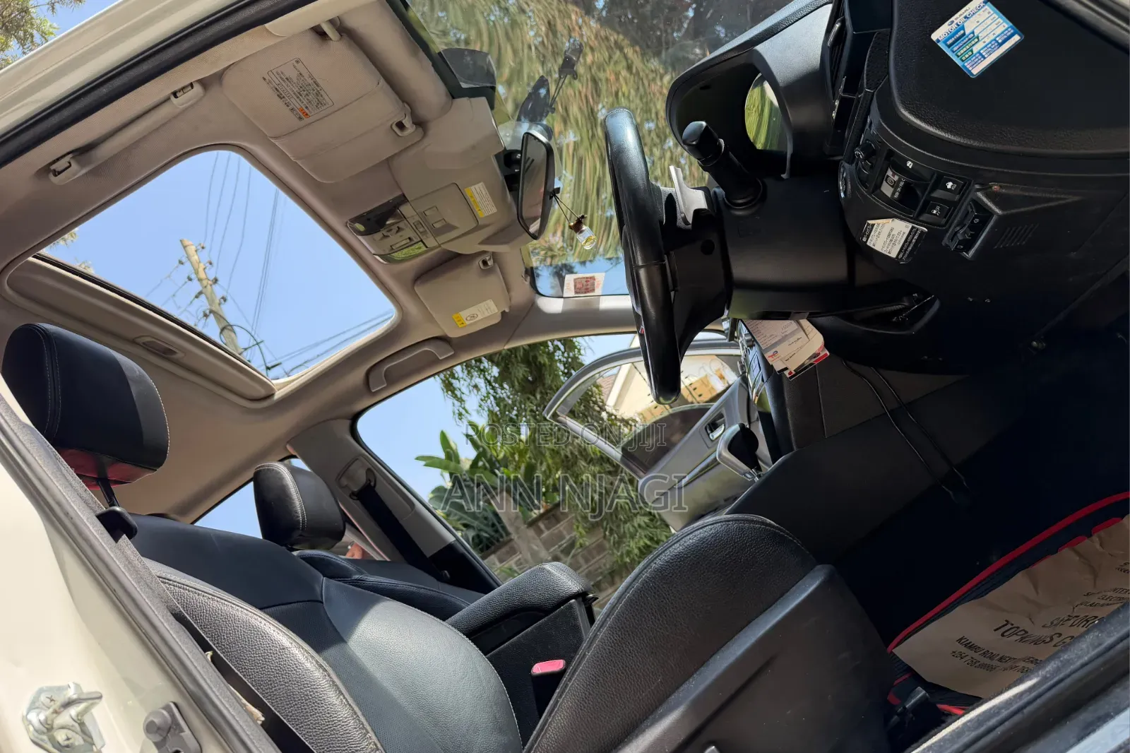 Subaru Legacy 2011 Pearl