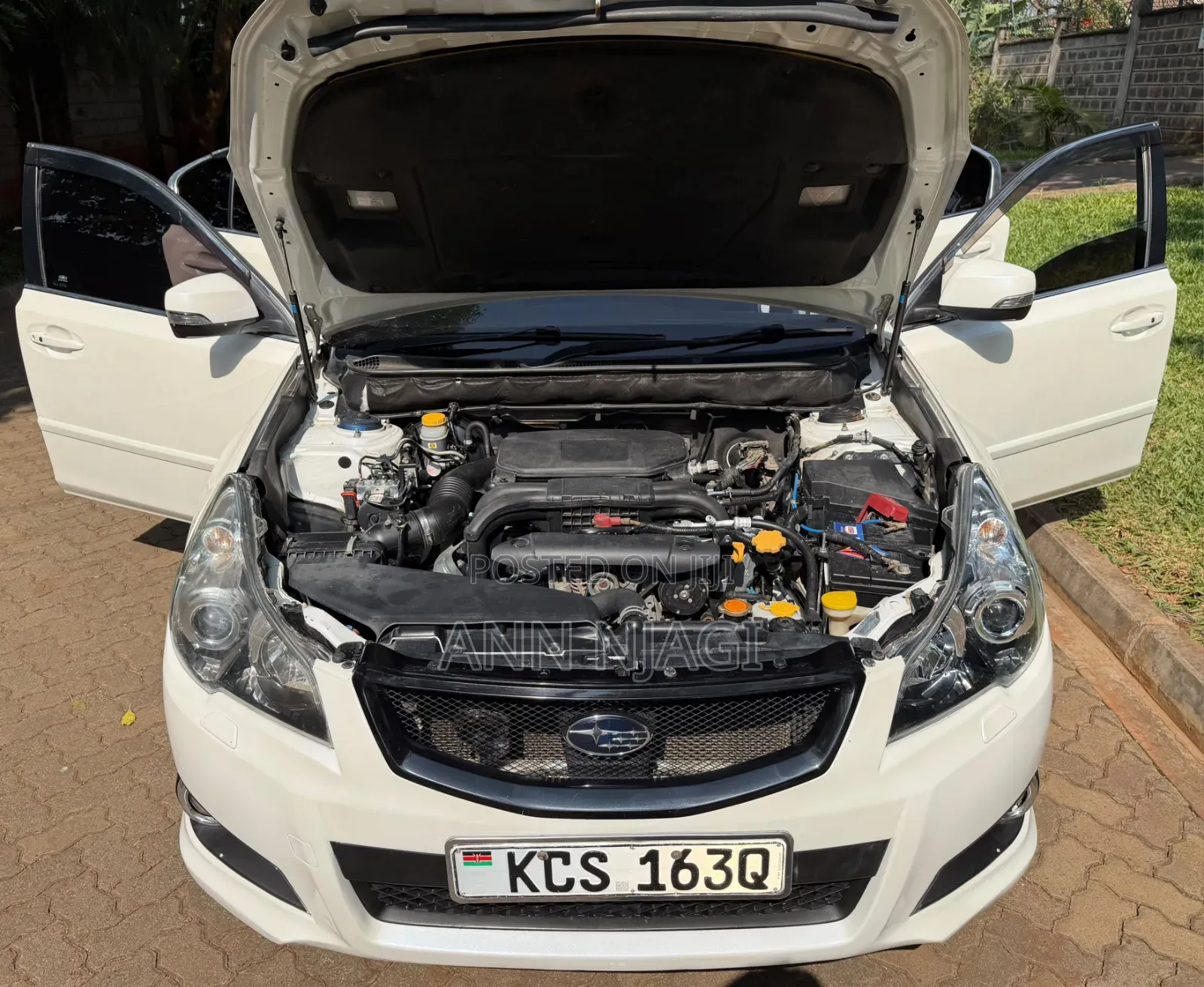 Subaru Legacy 2011 Pearl