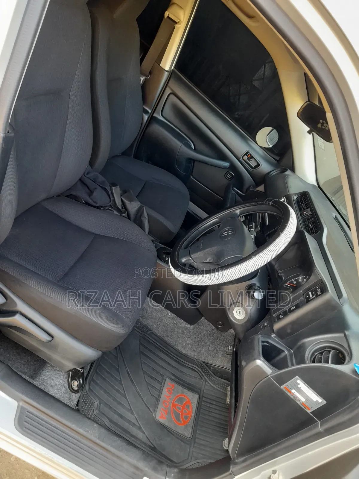 Toyota Probox 2018 Silver