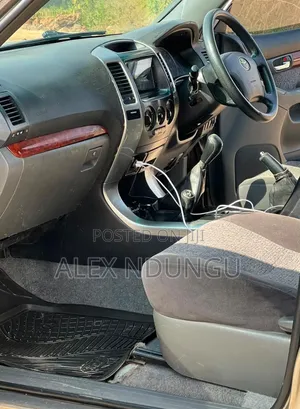 Toyota Land Cruiser Prado 2005 Silver