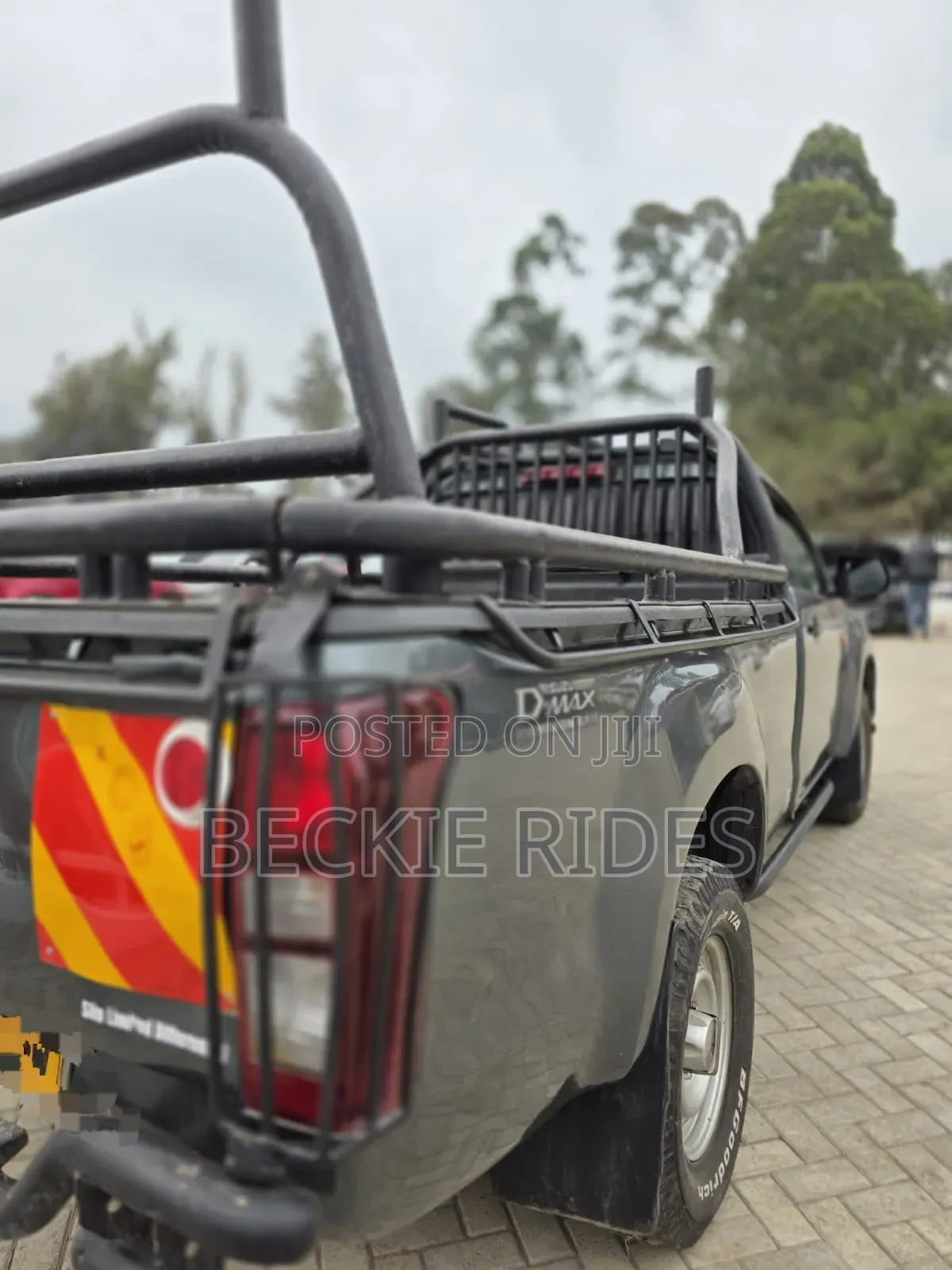 Isuzu D-MAX 2021 Gray