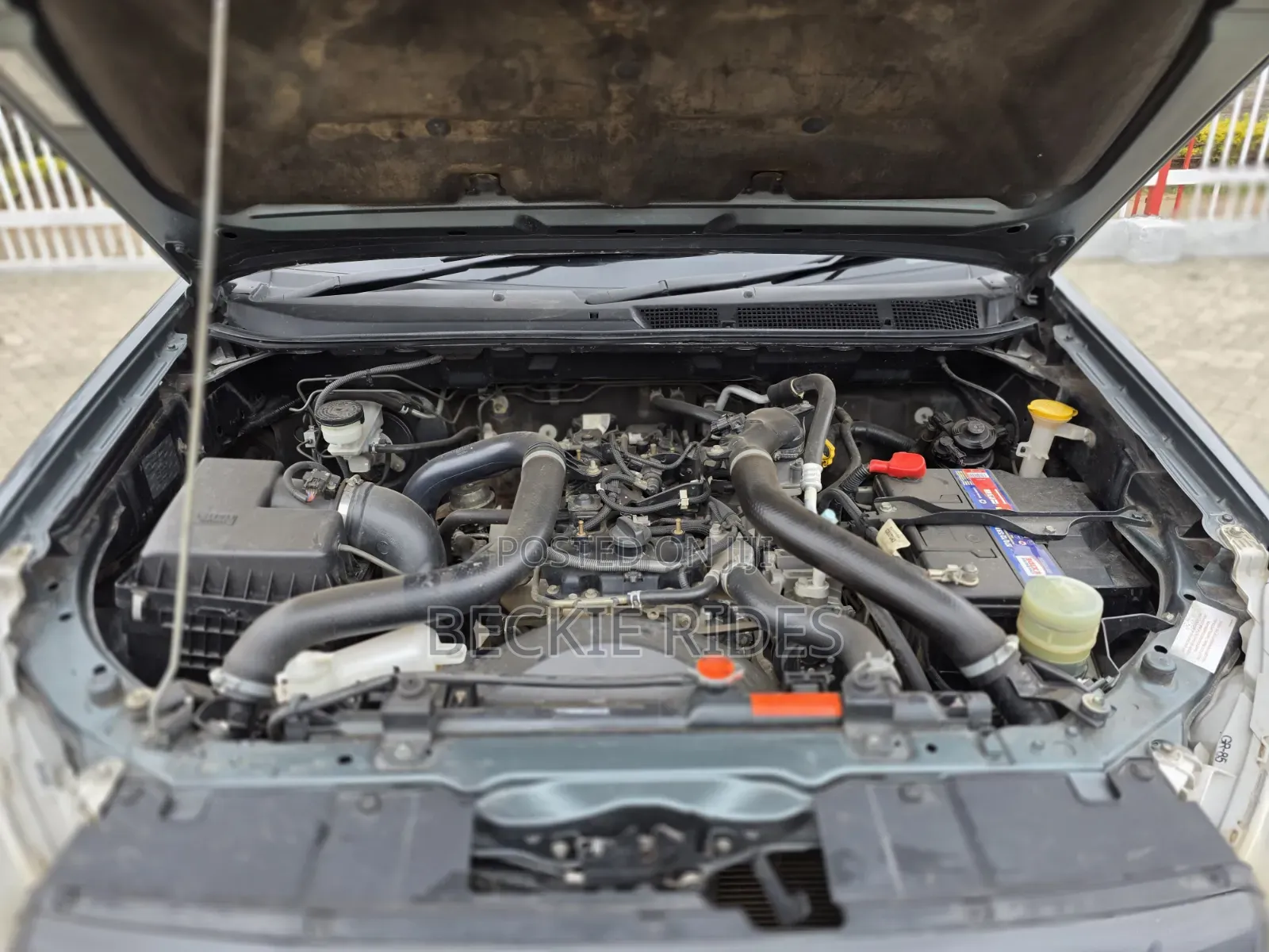 Isuzu D-MAX 2021 Gray