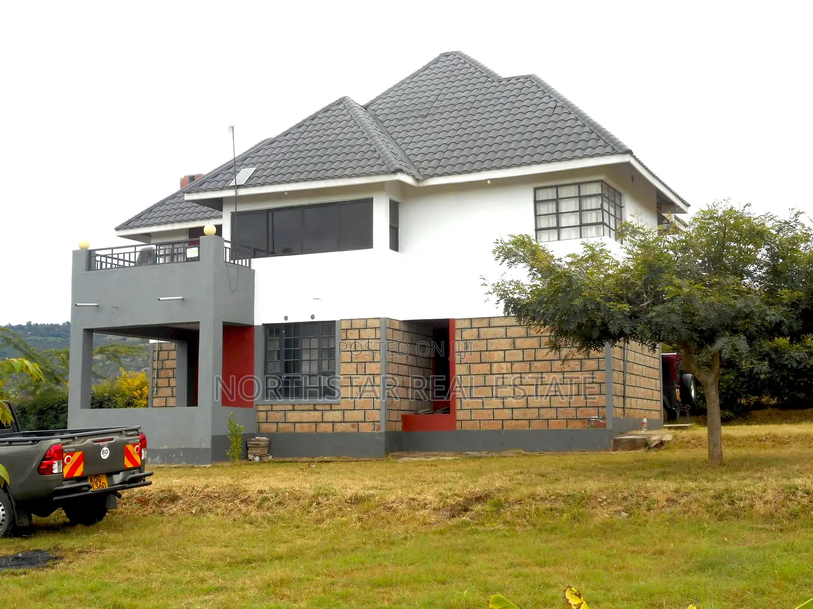 5bdrm Farm House in Kithini, Junction for sale
