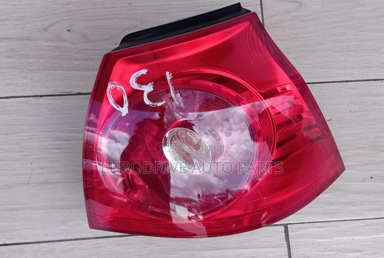 Volkswagen Golf MK5 Taillight
