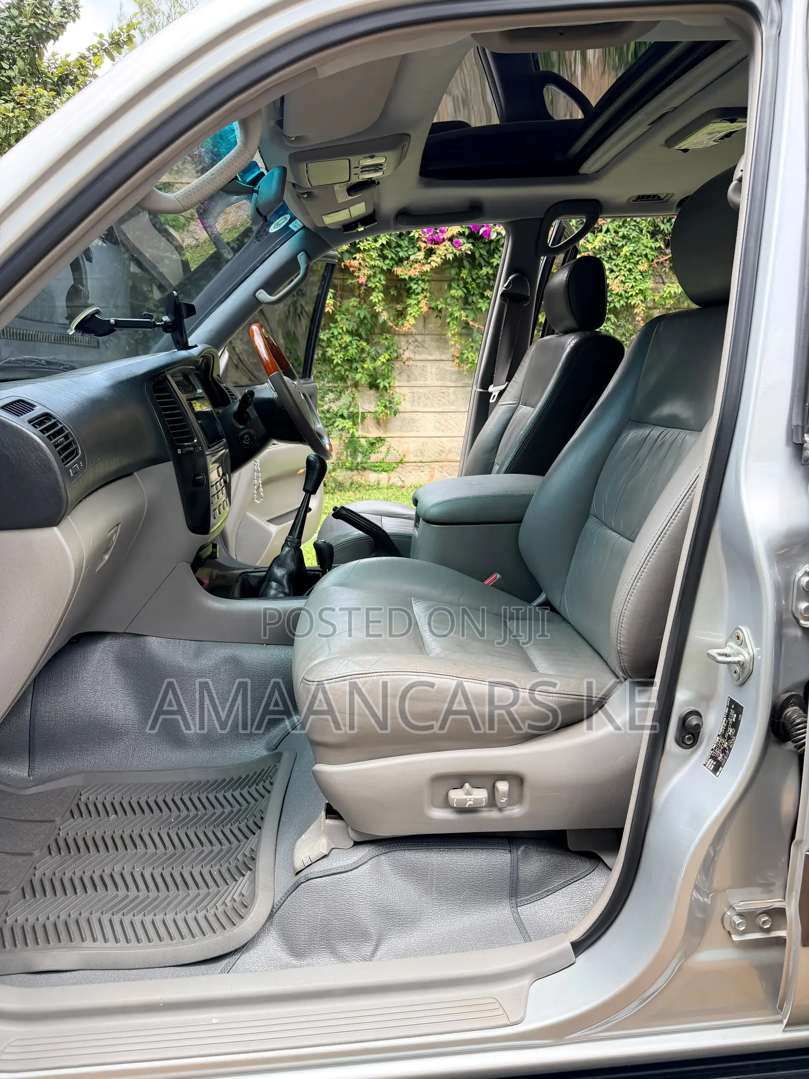 Toyota Land Cruiser 100 4.2 2006 Silver