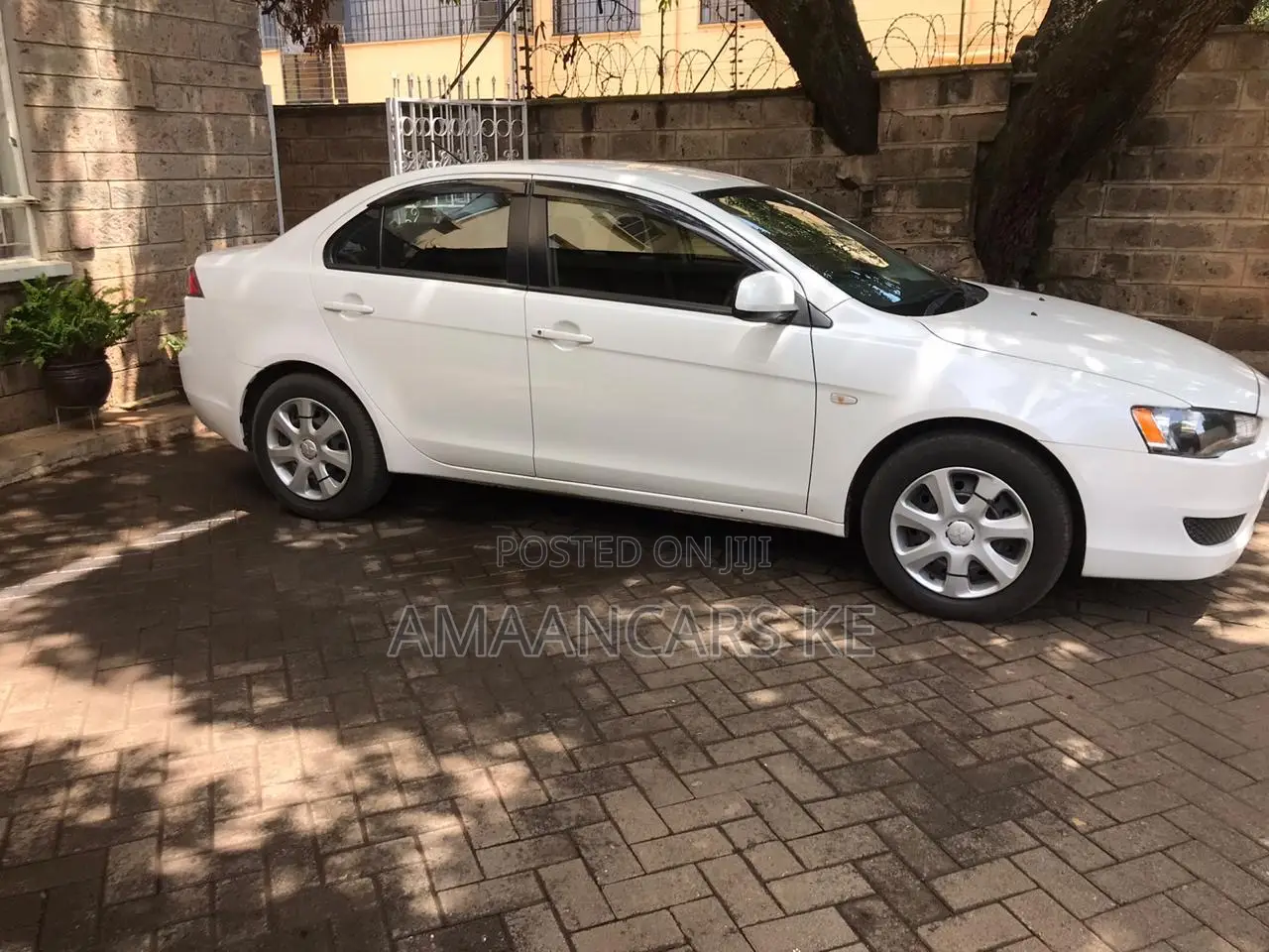 Mitsubishi Galant 2012 White