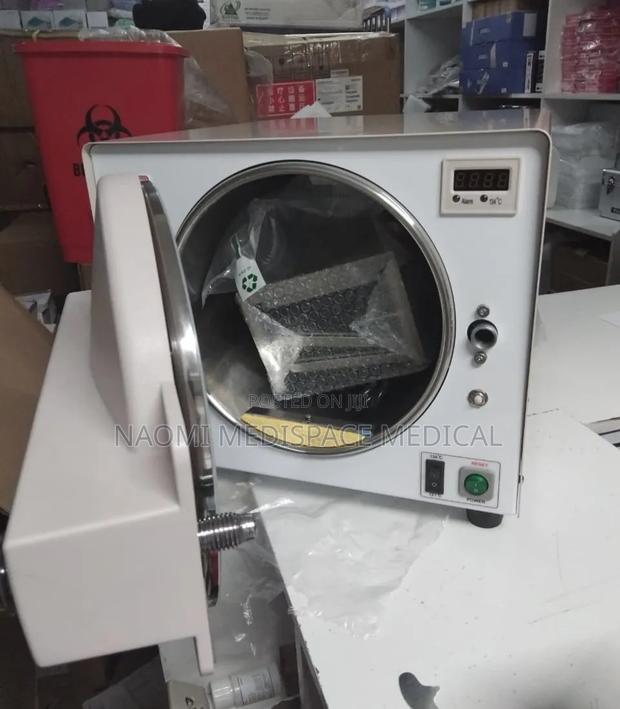 Dental 23L Tabletop Autoclave - main view