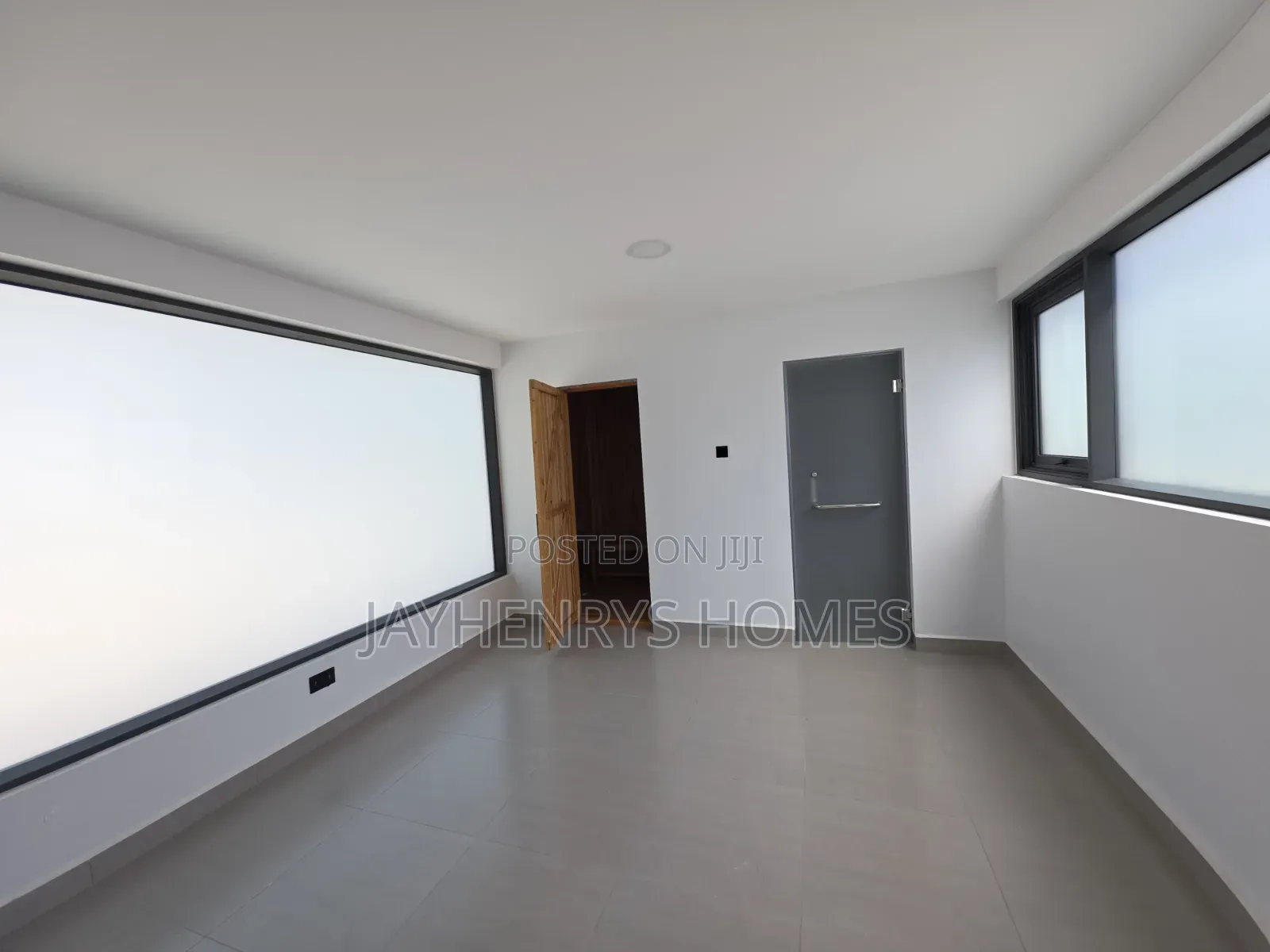 6bdrm House in Muthangari for sale