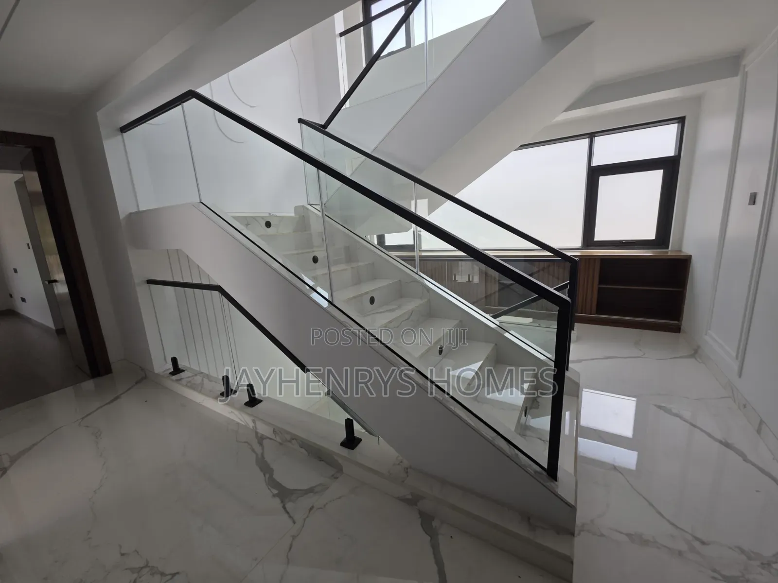 6bdrm House in Muthangari for sale