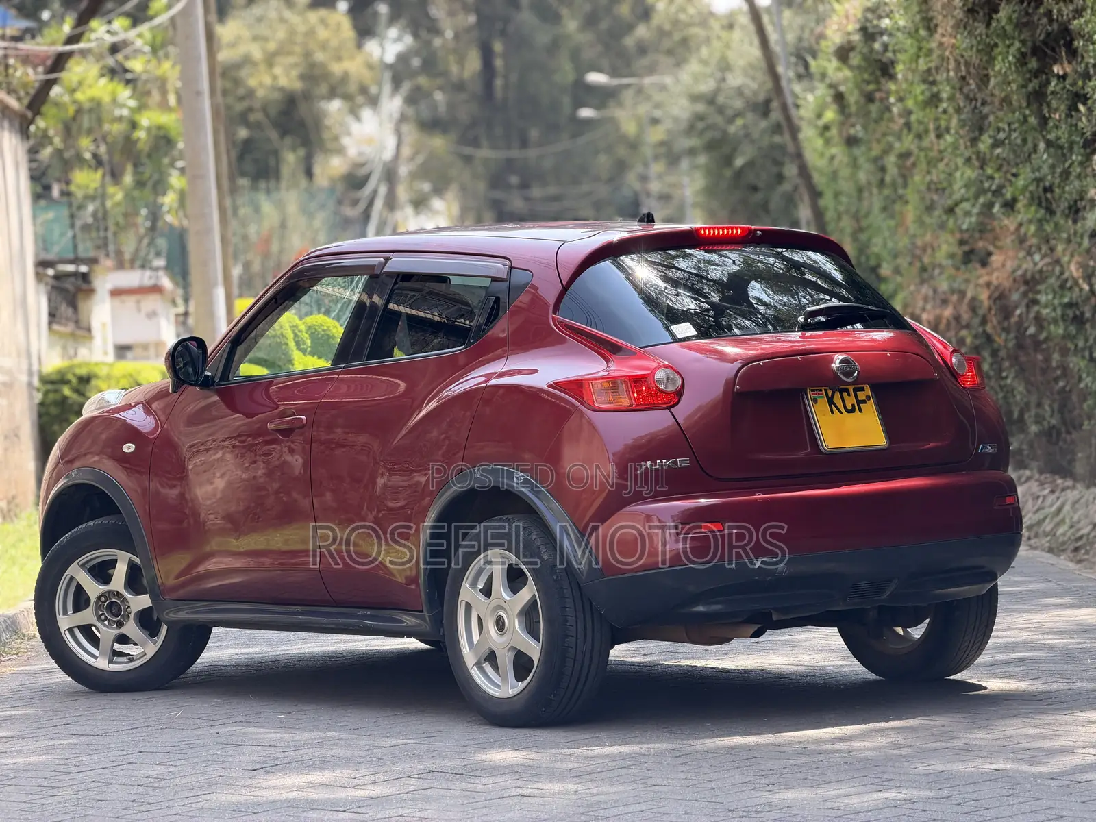 Nissan Juke 2011 Red