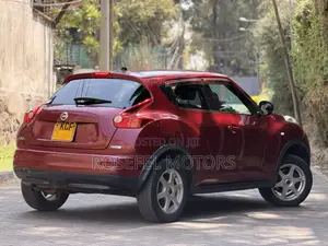 Nissan Juke 2011 Red