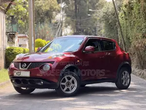 Nissan Juke 2011 Red