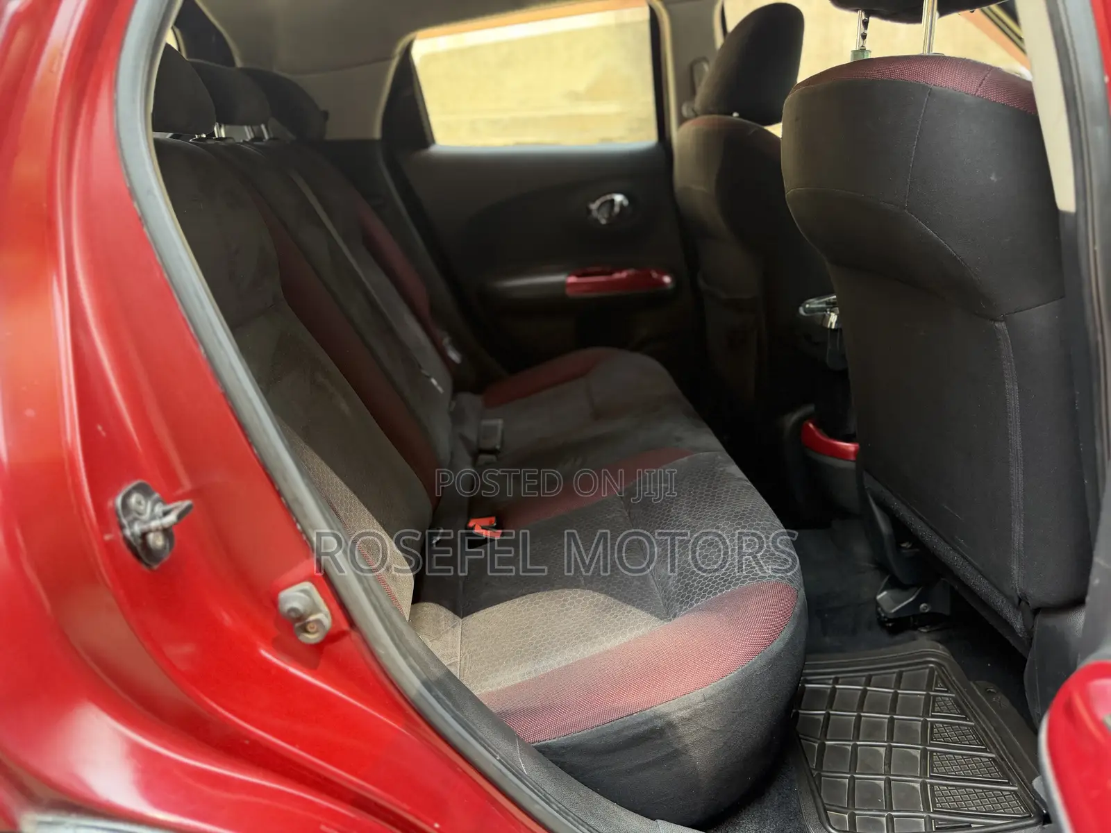 Nissan Juke 2011 Red