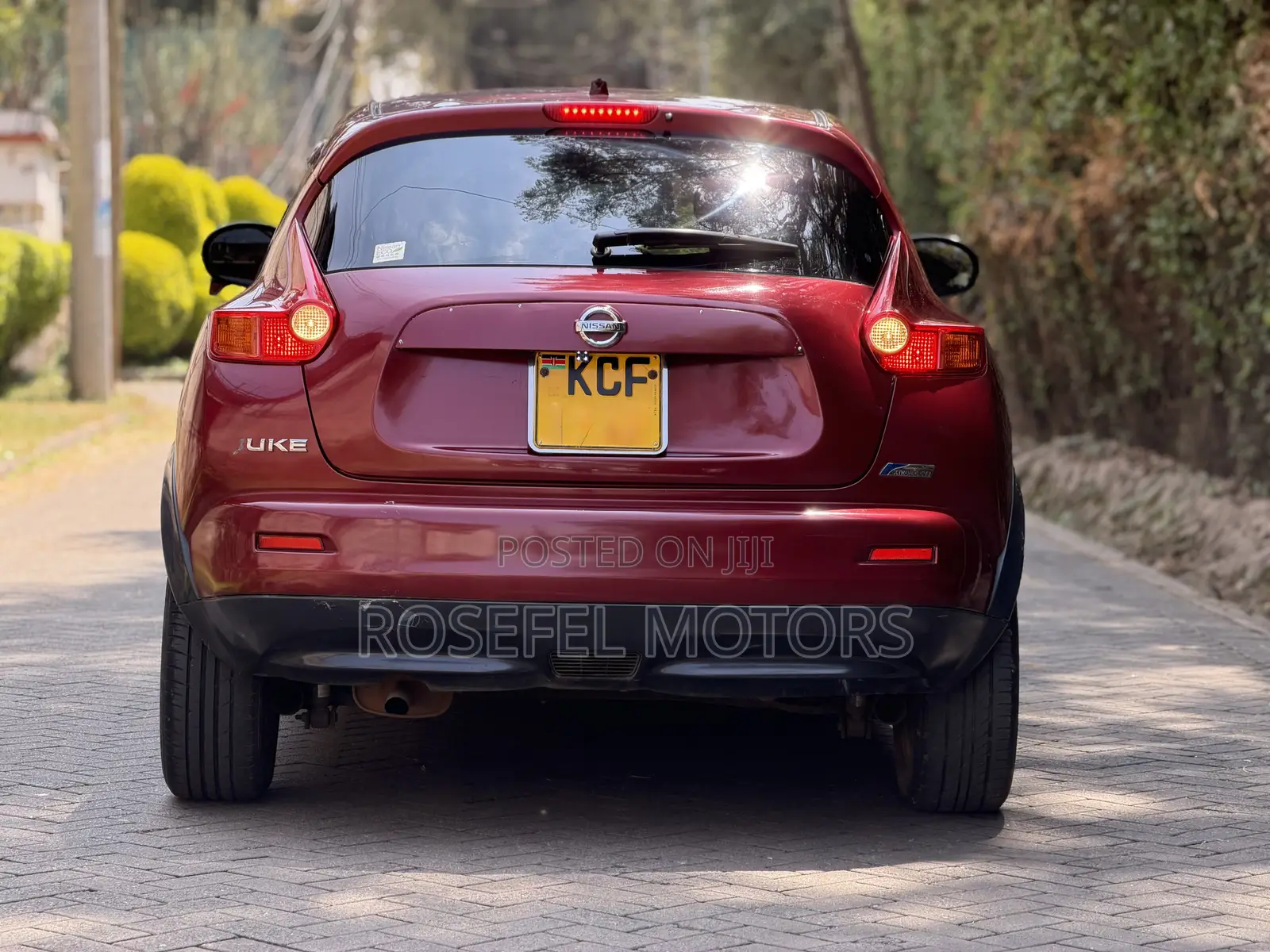 Nissan Juke 2011 Red