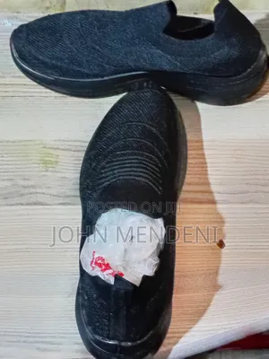 Sports Shoes