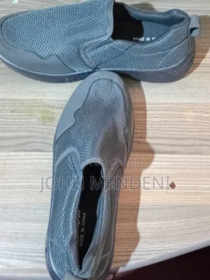 Sports Shoes