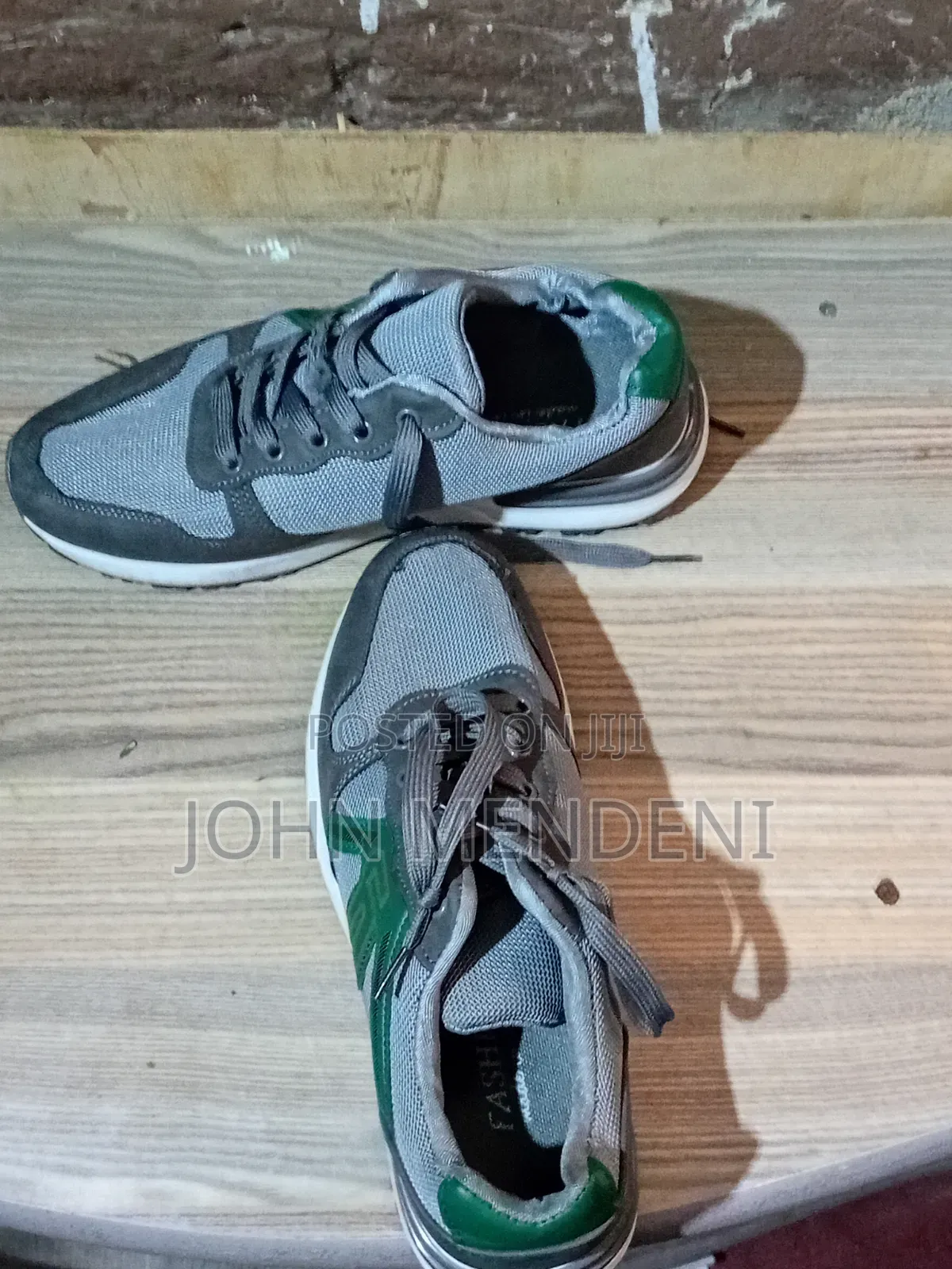 Sports Shoes
