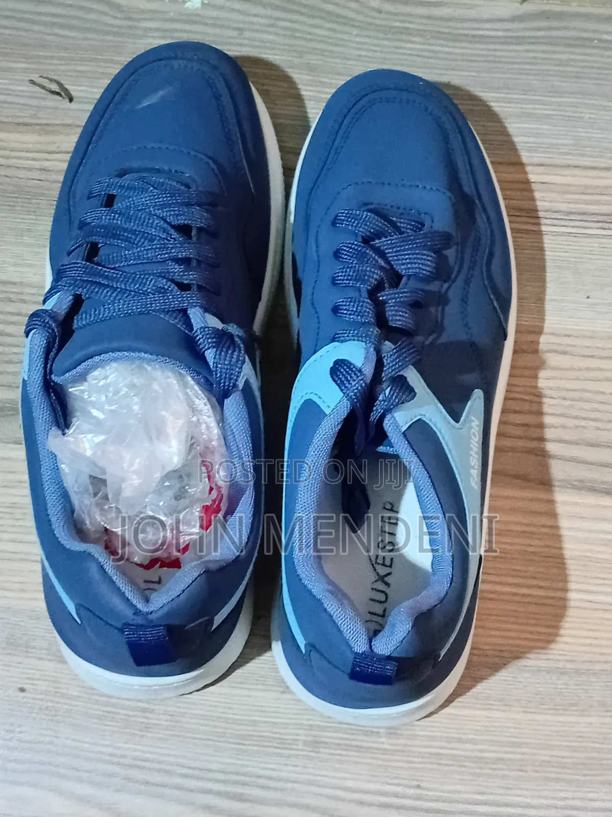 Sports Shoes