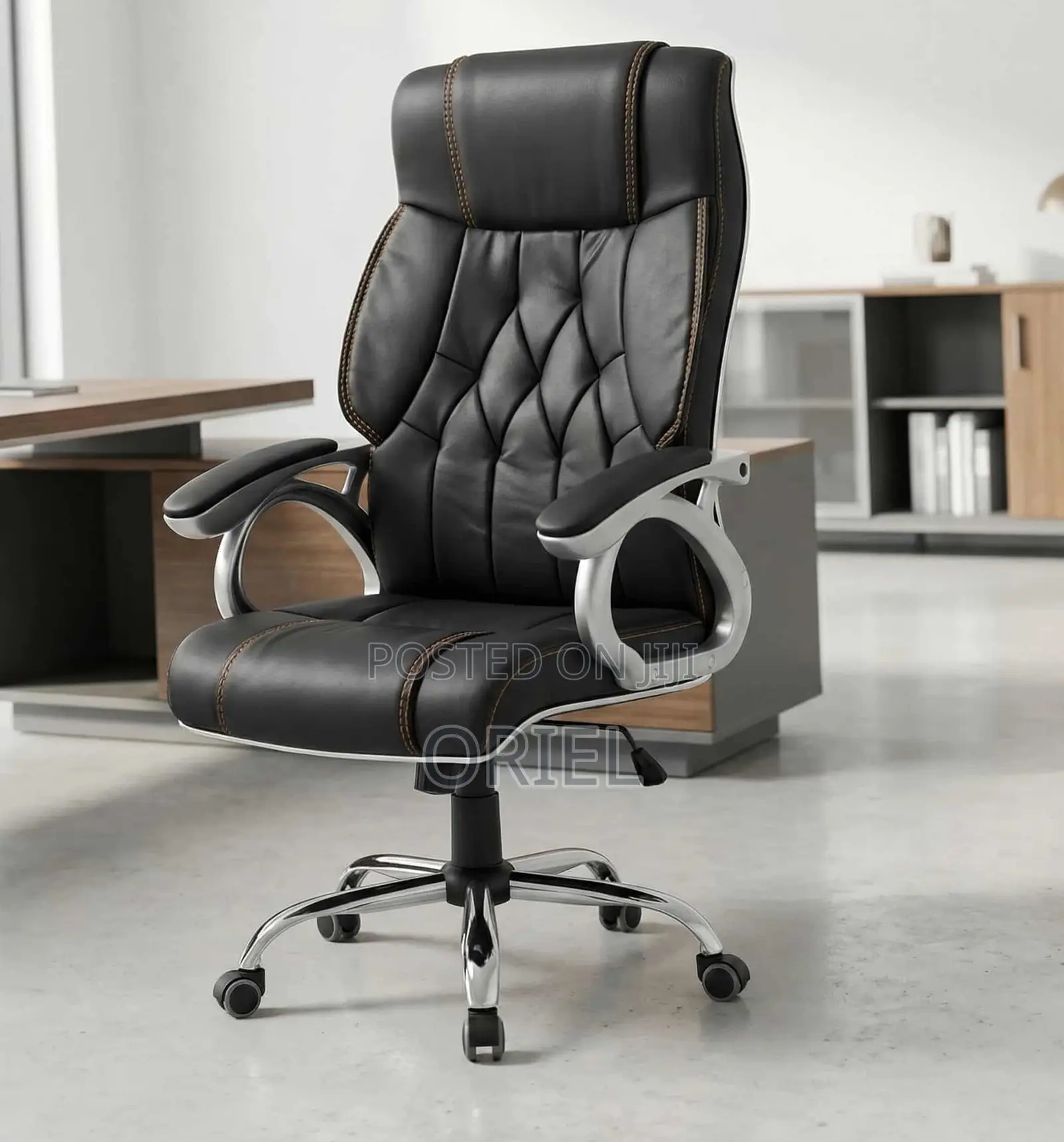 Executive Chair : PU Leather Modern Office Chair