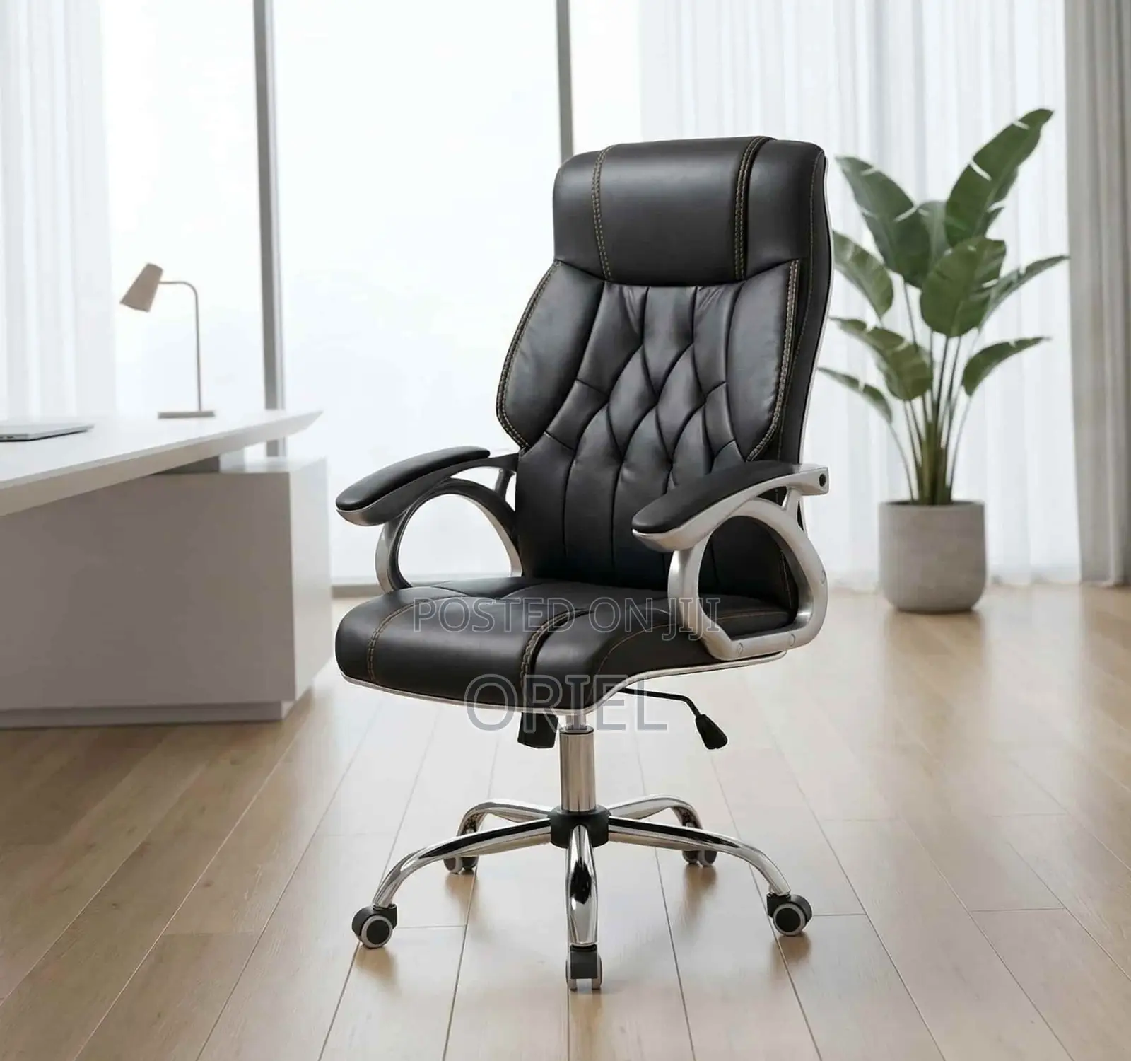 Executive Chair : PU Leather Modern Office Chair