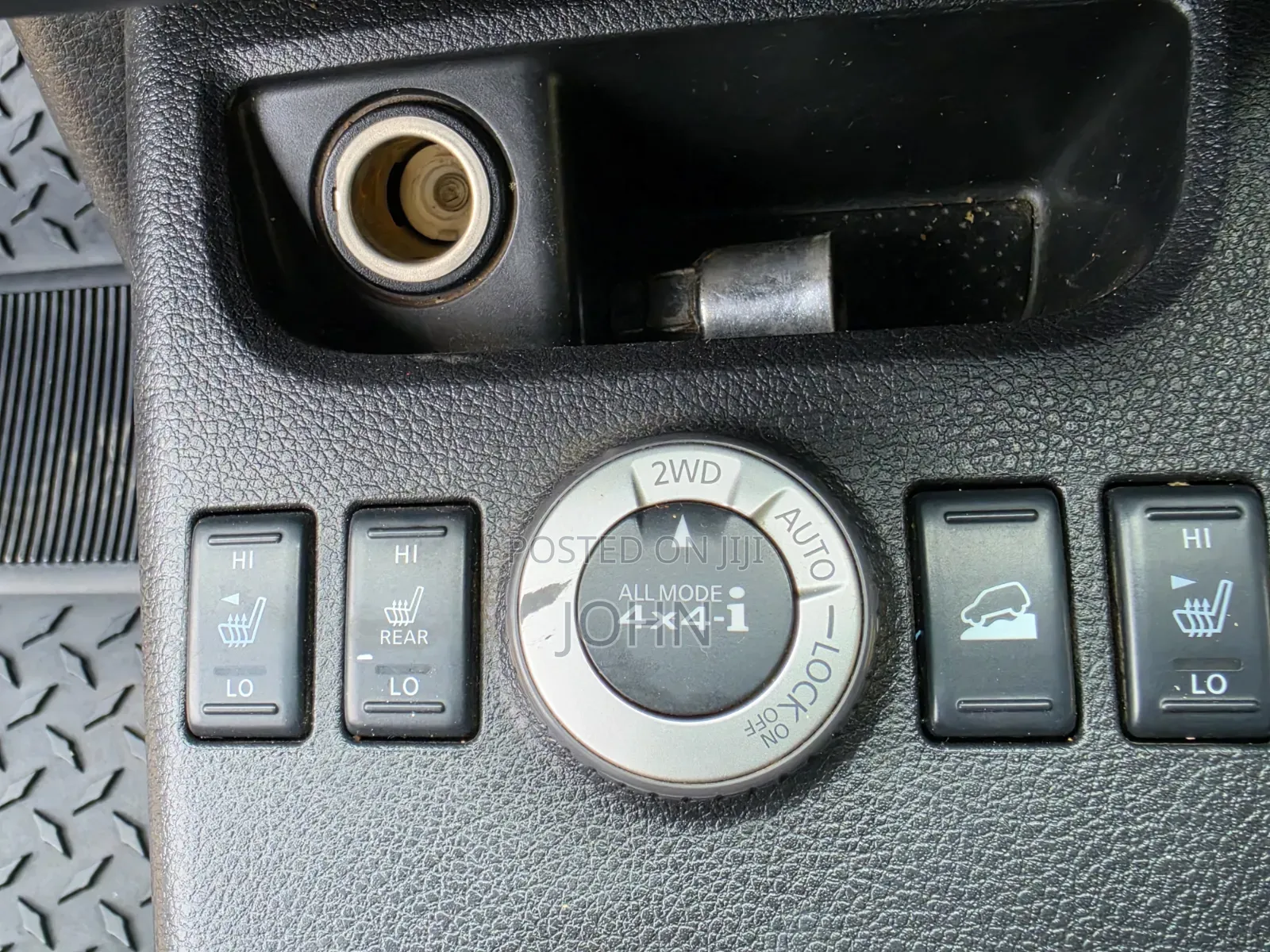Nissan X-Trail 2.0 Petrol XE 2012 Black