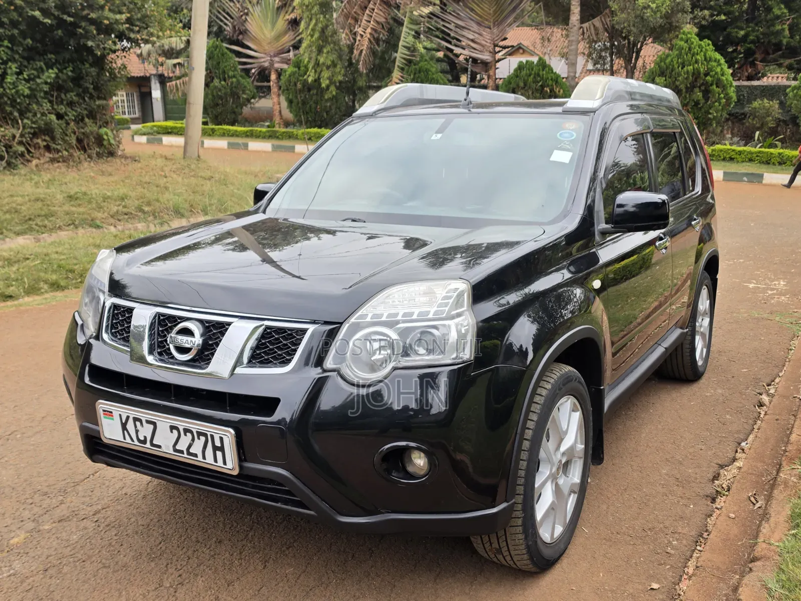 Nissan X-Trail 2.0 Petrol XE 2012 Black