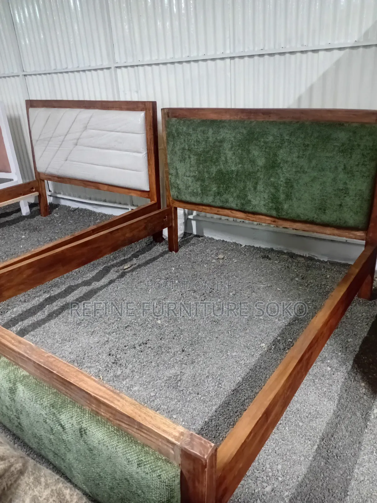 Mocket Bed 5x6 and 6x6 Available With Different Colours Theme