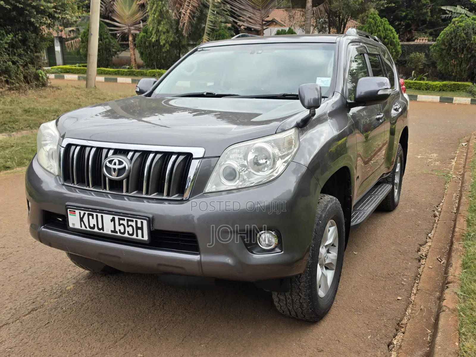 Toyota Land Cruiser Prado 2013 Gray