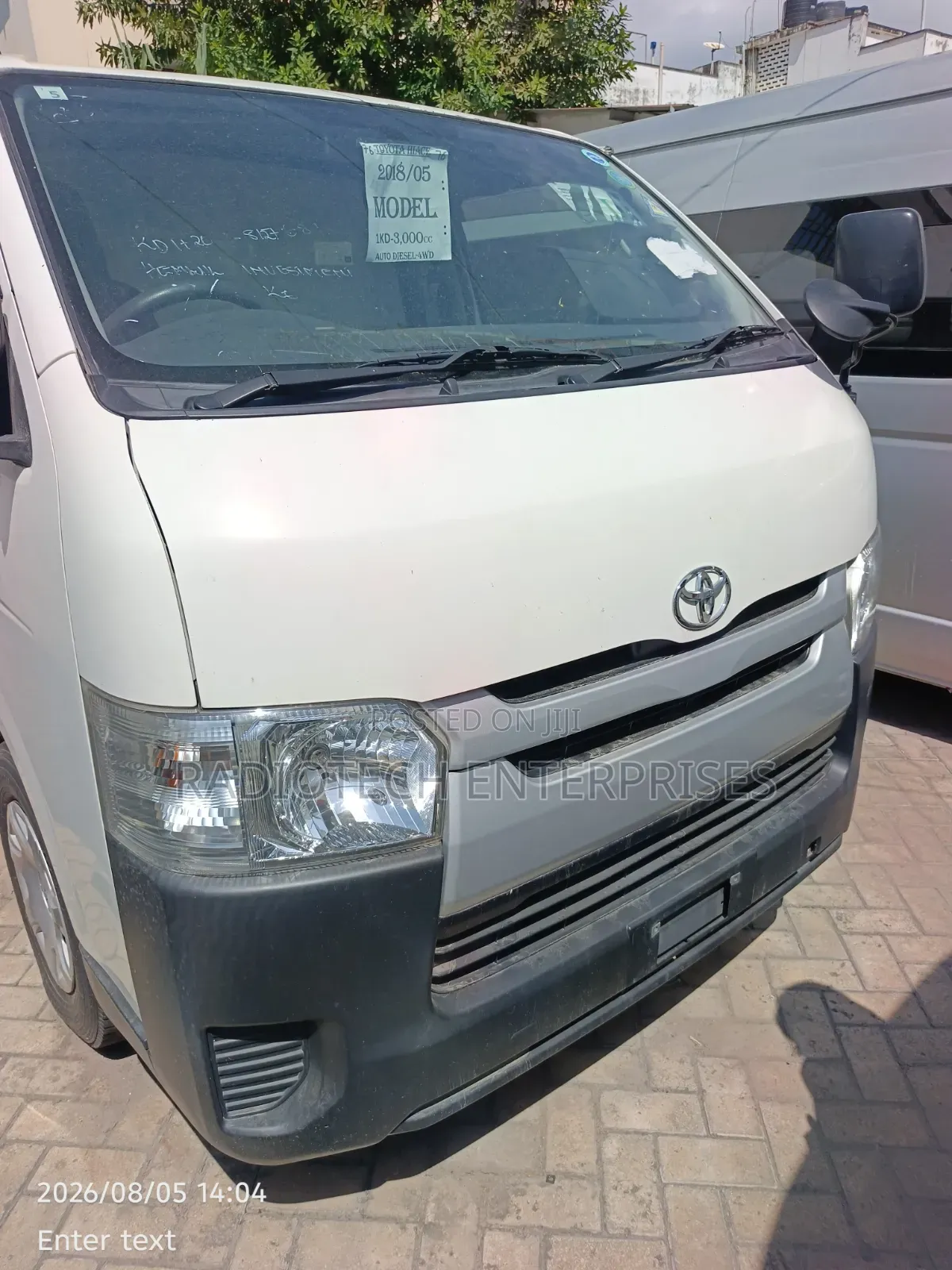 Toyota HiAce 2018 White