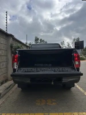 Toyota Hilux 2019 Black